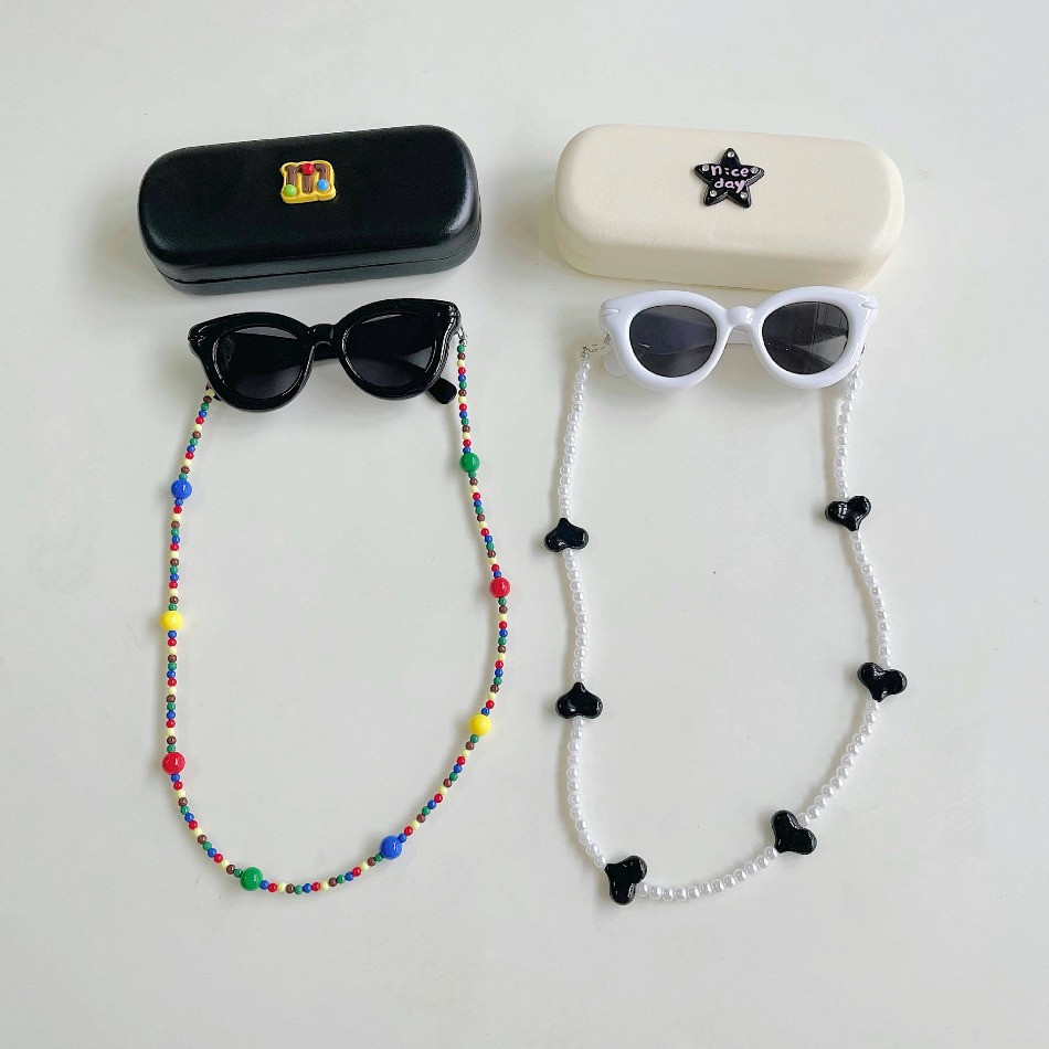 Leuke meisjes zonnebrilset met - Sunglass Retainer Cord recensie en prijs